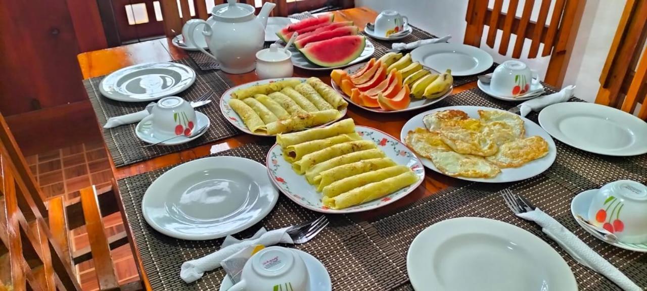 Eco Salient View Bed & Breakfast เอลลา ภายนอก รูปภาพ
