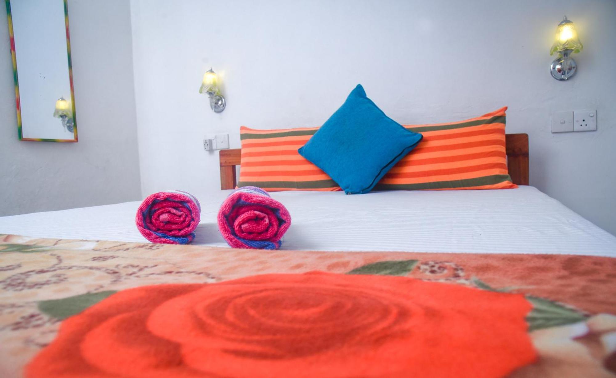 Eco Salient View Bed & Breakfast เอลลา ภายนอก รูปภาพ