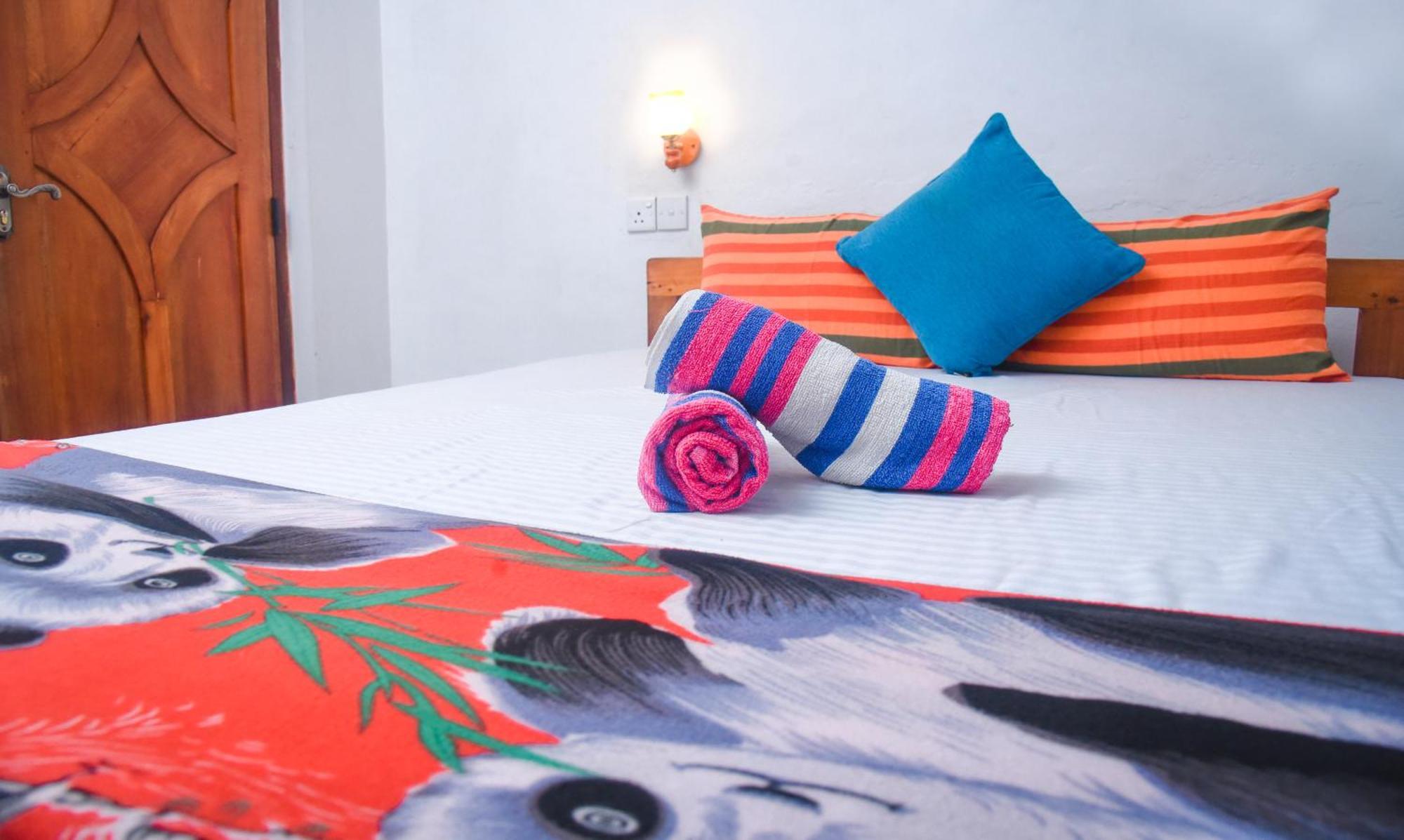 Eco Salient View Bed & Breakfast เอลลา ภายนอก รูปภาพ