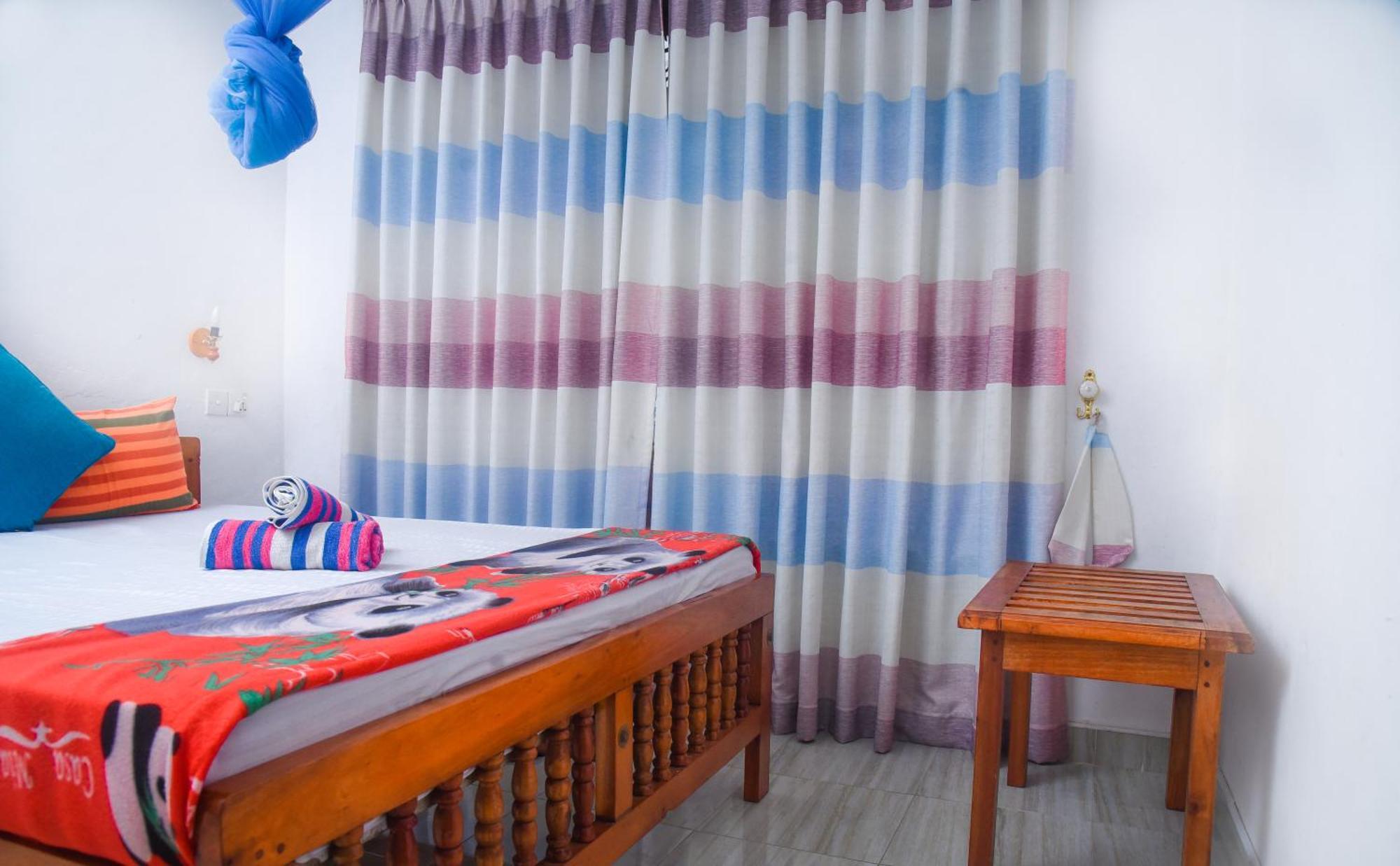 Eco Salient View Bed & Breakfast เอลลา ภายนอก รูปภาพ