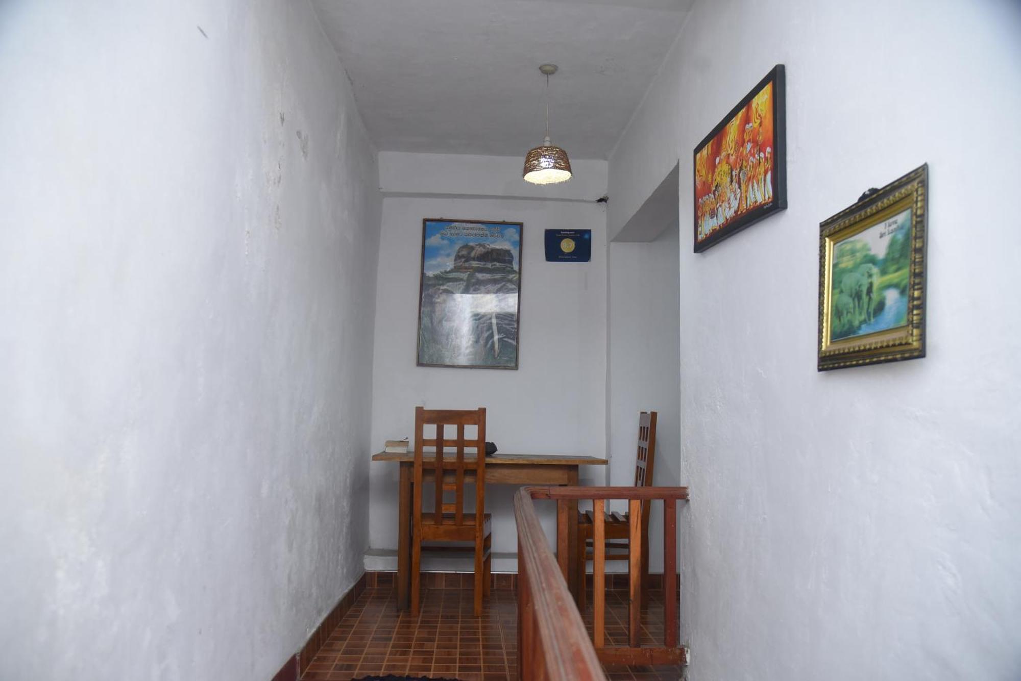 Eco Salient View Bed & Breakfast เอลลา ภายนอก รูปภาพ