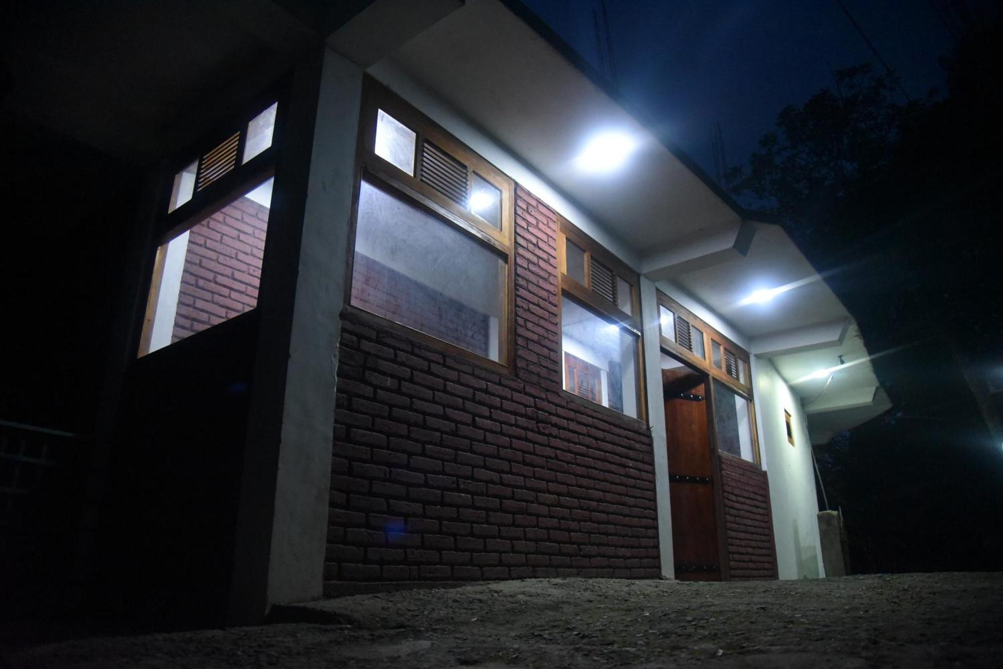 Eco Salient View Bed & Breakfast เอลลา ภายนอก รูปภาพ